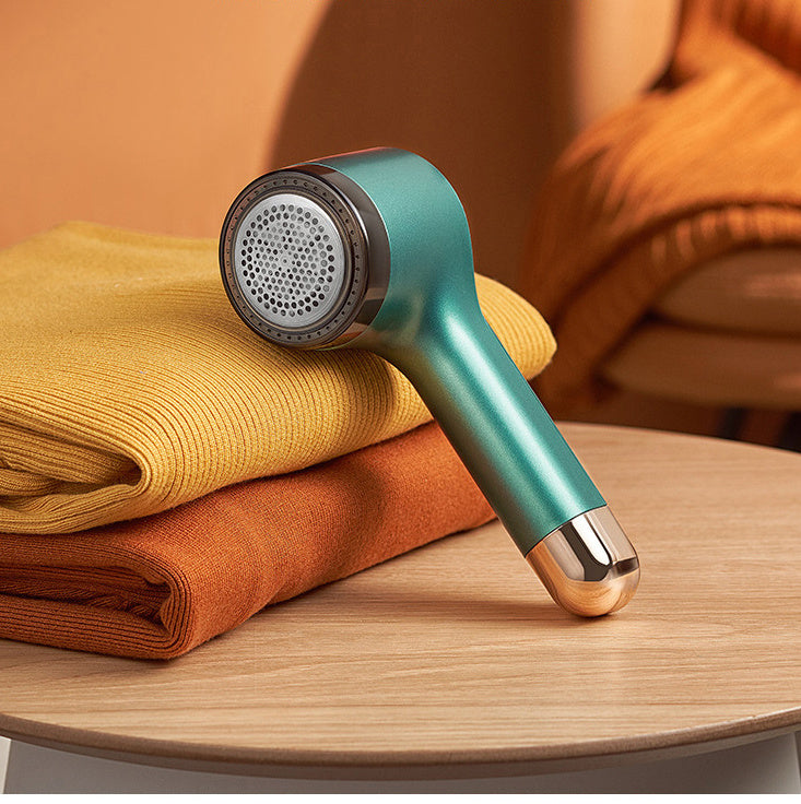 Fuzz-Free Luxe - Instantly Revive Your Clothes to Look Brand New!