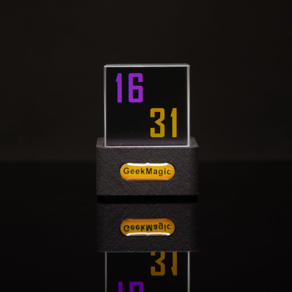GeekMagic GIFTV - A Smart, Holographic Weather Display That Wows!