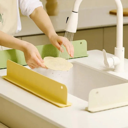 Silicone Sink Baffle Splash Guard – Say Goodbye to Soaked Shirts & Splash Messes